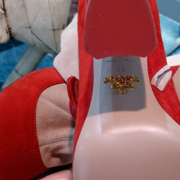 NWOT Authentic Prada Calf Boots Sz 8 - Picture 7 of 16